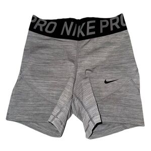 Nike Pro Dri-Fit 4” Gray Bike Shorts Women’s Size Small